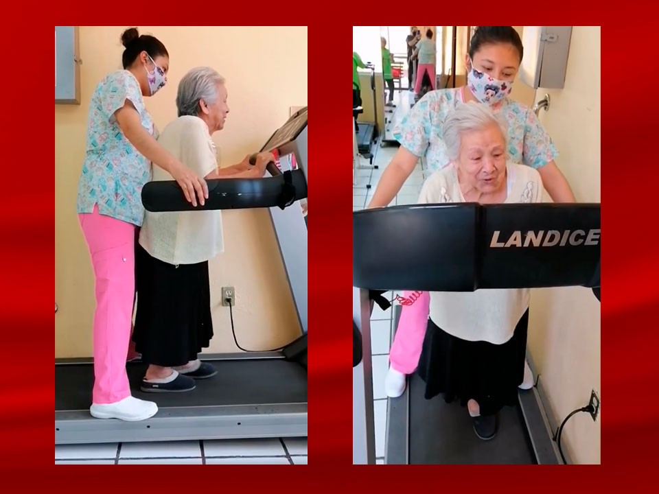 Lupita, a sus 83 años, es capaz de levantarse de su silla de ruedas
