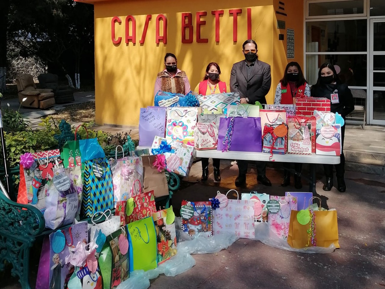 Soriana sorprende a las Dama Betti